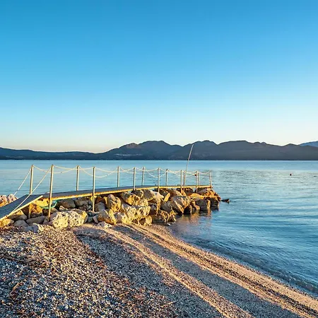 Old Boat Double 10 Apartament Nikiana